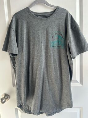 O21 Originals Gray Graphic Short-Sleeve Tee -